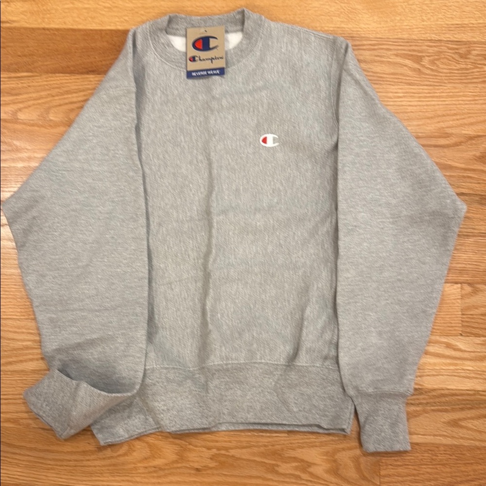 Champion NWT women's Gray Sweatshirt size S